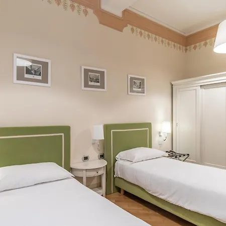 Casa Isolani Luxury Piazza Maggiore 1 2* Болонья